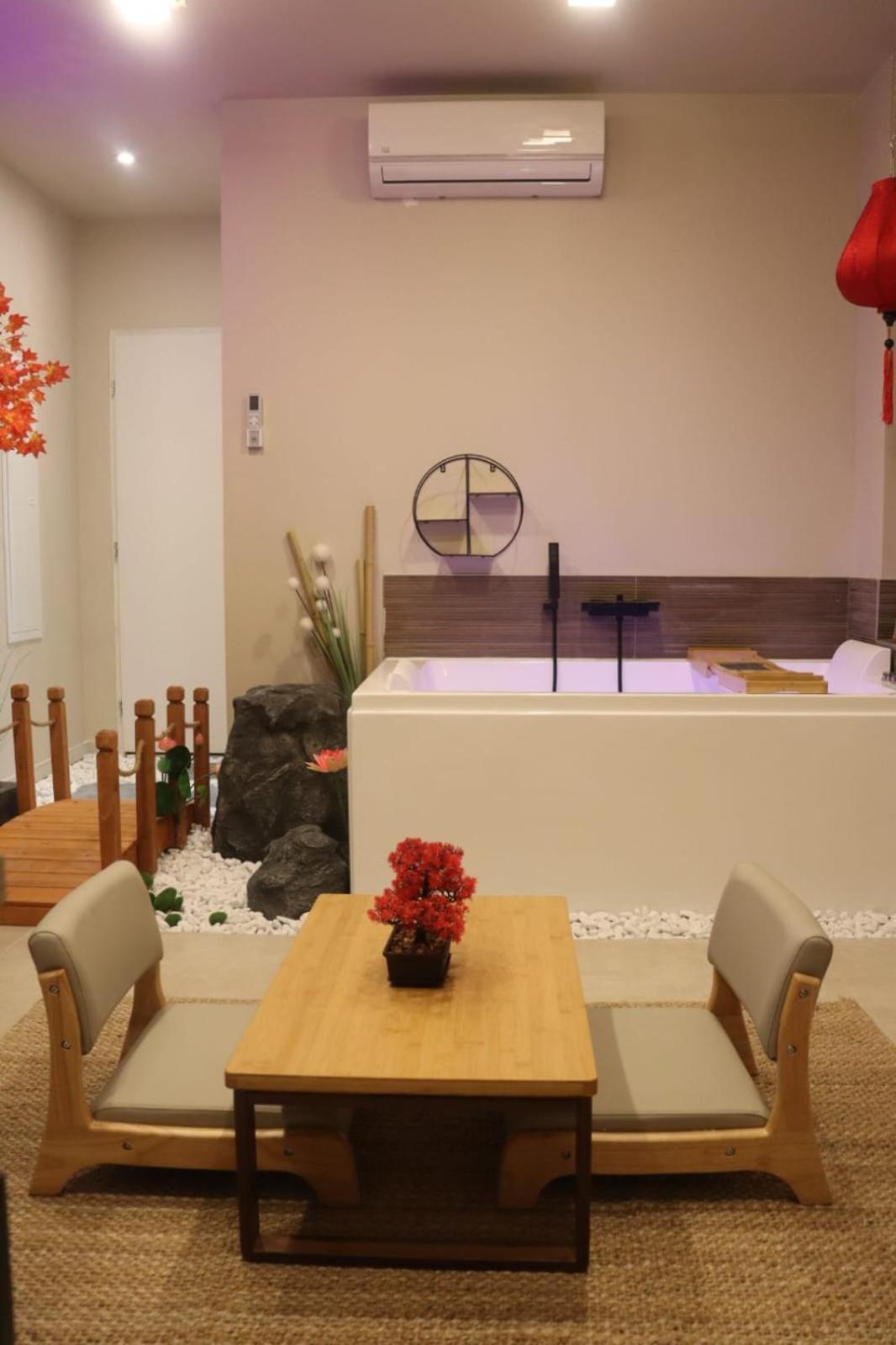 Loveroom Japon Avec Balneotherapie Toulon