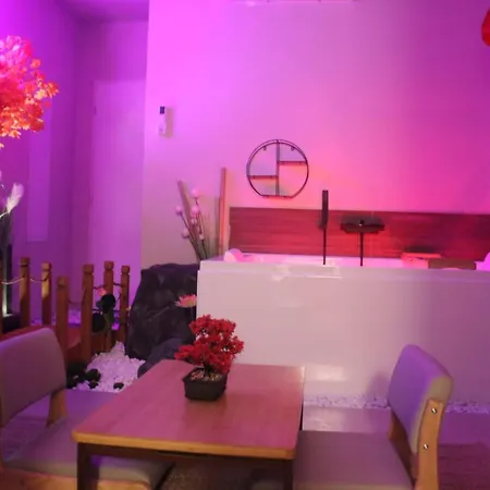 Loveroom Japon Avec Balneotherapie Toulon Exterior photo